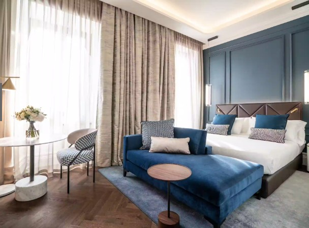 A diária do hotel pode chegar a 2.022 euros, o equivalente a cerca de R$ 10.800 — Foto: Reprodução: Instagram