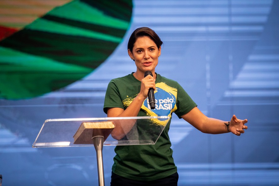 Michelle Bolsonaro discursa na Igreja Assembleia de Deus Vitória em Cristo, no Rio  20/10/2022