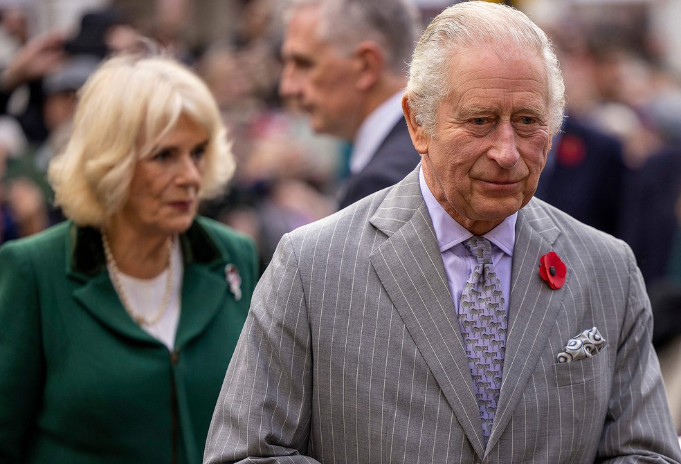 Rei Charles III e a rainha consorte Camilla são recebidos na cidade de York, Norte da Inglaterra — Foto: James Glossop/AFP