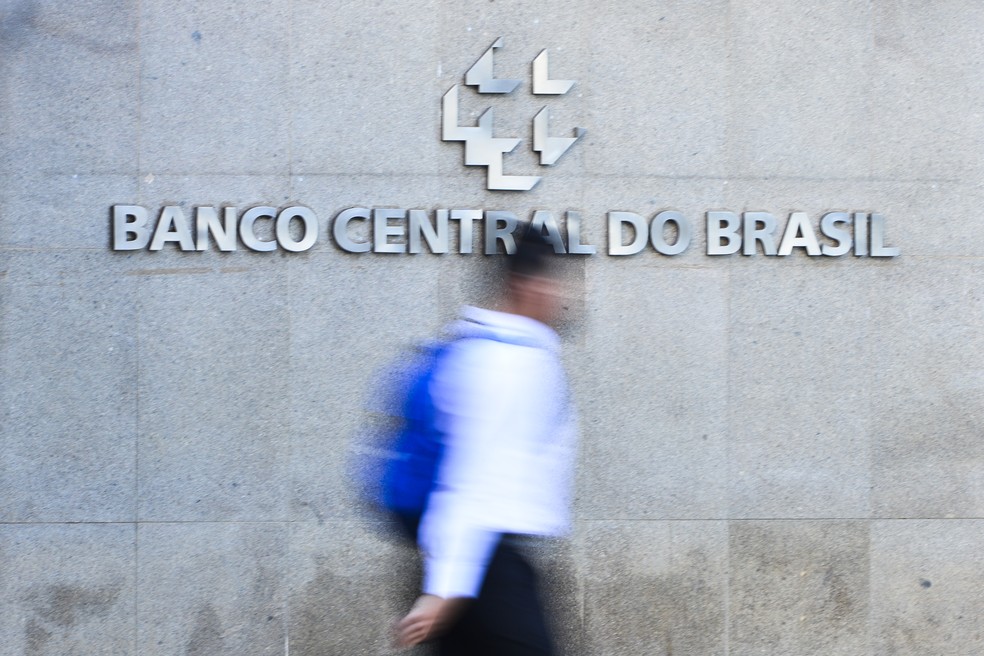 Expectativa é de que o BC antecipe a redução dos juros par a reunião de agosto — Foto: Marcello Casal Jr/Agência Brasil