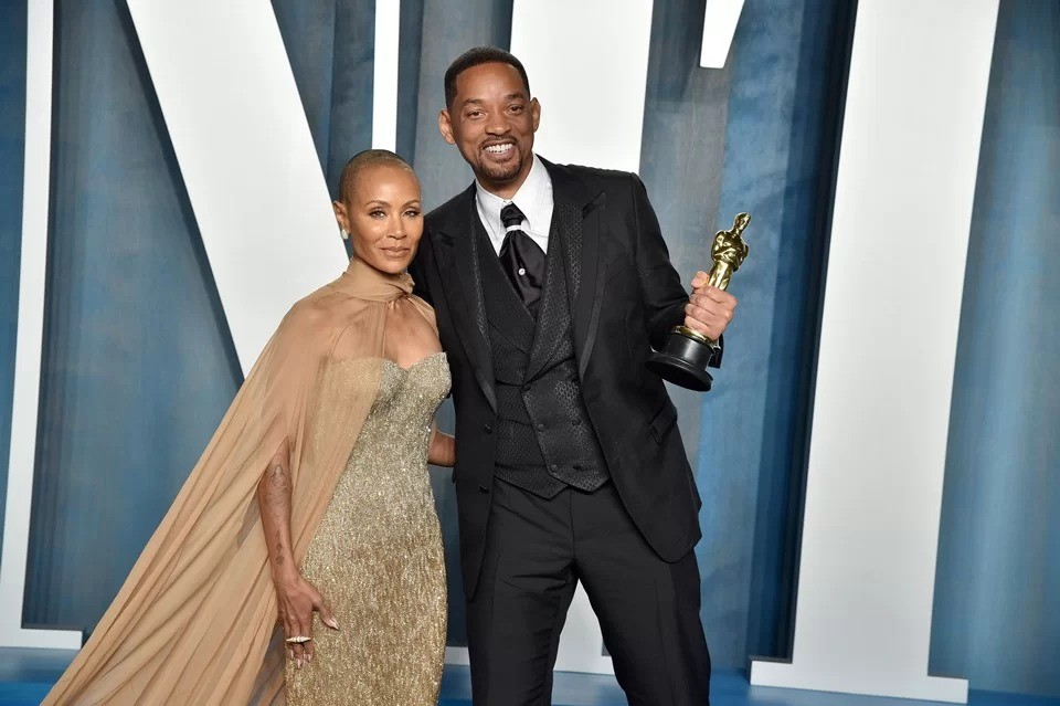 Will Smith e Jada Pinkett Smith estão juntos desde 1997, mas normalmente não são vistos usando alianças pelos tapetes vermelhos por onde passam — Foto: Reuters