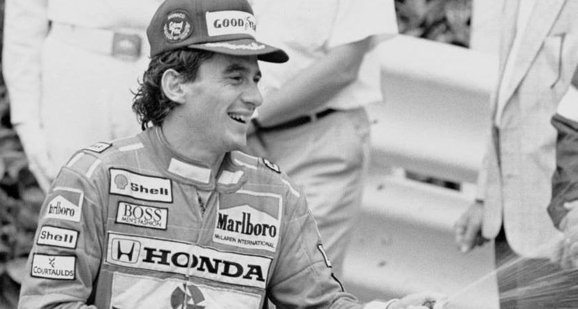 Em 1990, Ayrton Senna se tornou bicampeão do mundo de Fórmula 1 — Foto: Arcevo O Globo