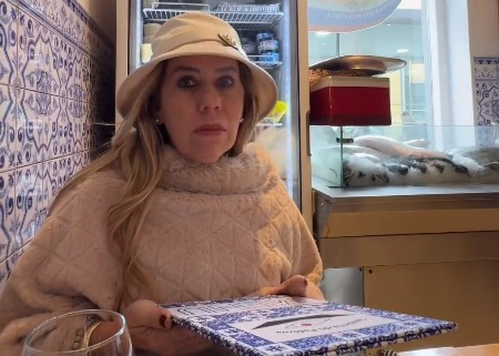 Mãe de Mc Daniel relata tratamento em restaurante em Portugal — Foto: Reprodução