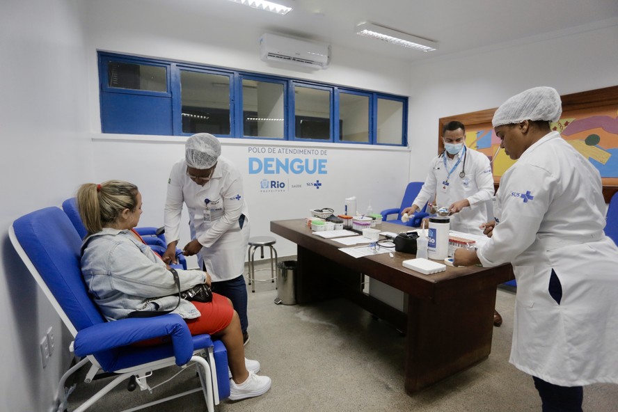 A vacinação no Centro Municipal de Saúde Raphael de Paula Souza