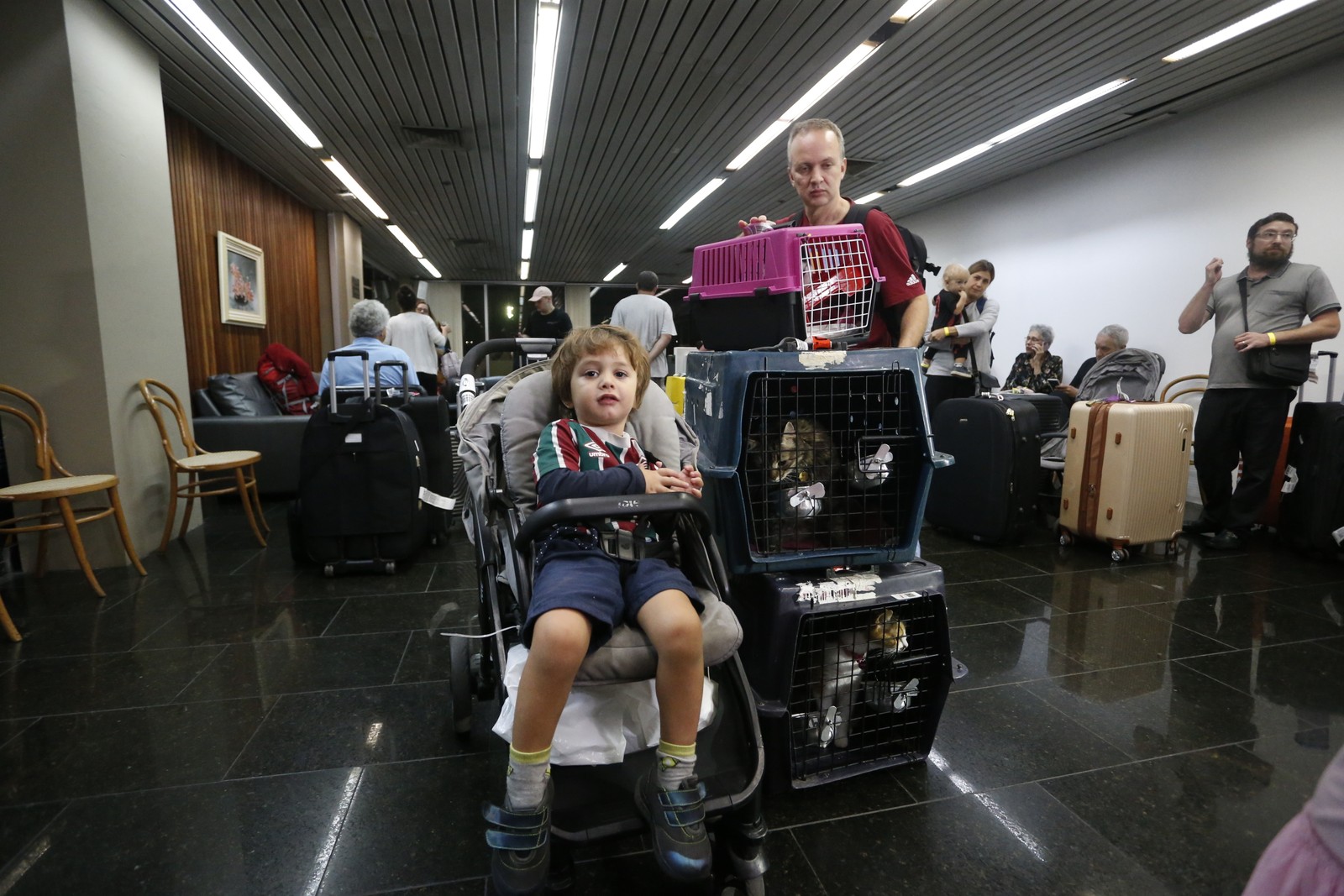 Famílias de brasileiros voaram de Tel Aviv para o Rio de Janeiro para escapar da guerra — Foto: Fabiano Rocha