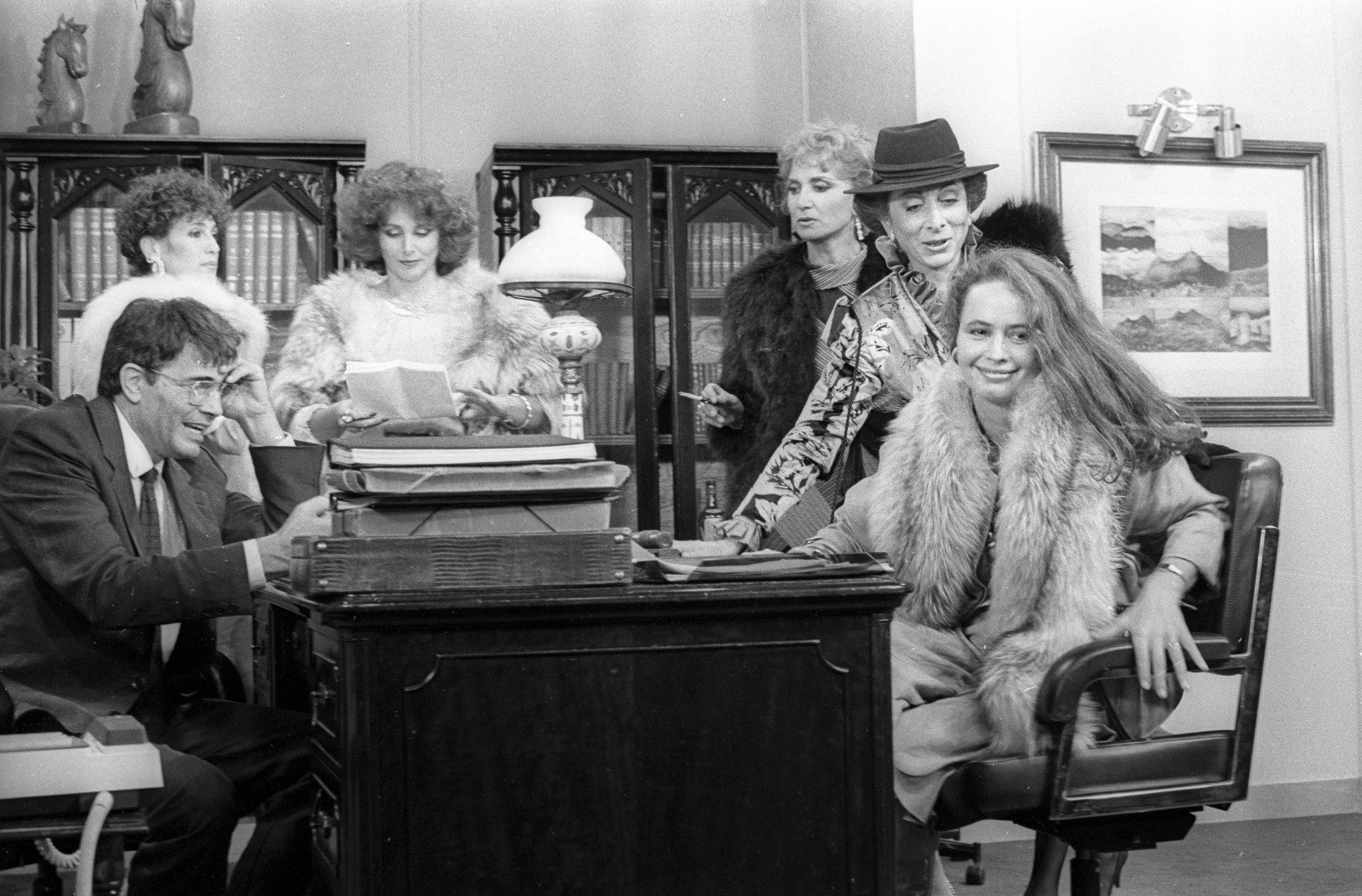 Tarcisio Meira, Suzana Vieira, Irene Ravache, Eva Wilma, Aracy Balabanian, Rene de Vielmond em Guerra dos Sexos (1983)