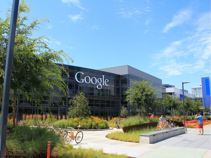 Vista do complexo de escritório do Google em Mountain View, CA.