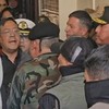 O presidente boliviano, Luis Arce, encontrou-se cara a cara com o líder da tentativa de golpe militar na Bolívia, nas portas do Palácio Presidencial. O comandante do Exército, general Juan José Zuñigaque se negou a entregar o cargo - Reprodução de TV via Fotos Publicas