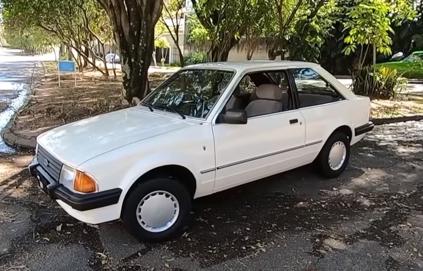 Ford Escort começou a ser comercializado em 1967 e teve seis gerações que lhe permitiram escalar para 20 milhões de unidades vendidas — Foto: Reprodução