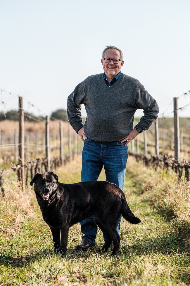 O empresário brasileiro Alberto Weisser na Tapada de Coelheiros, no Alentejo — Foto: Divulgação