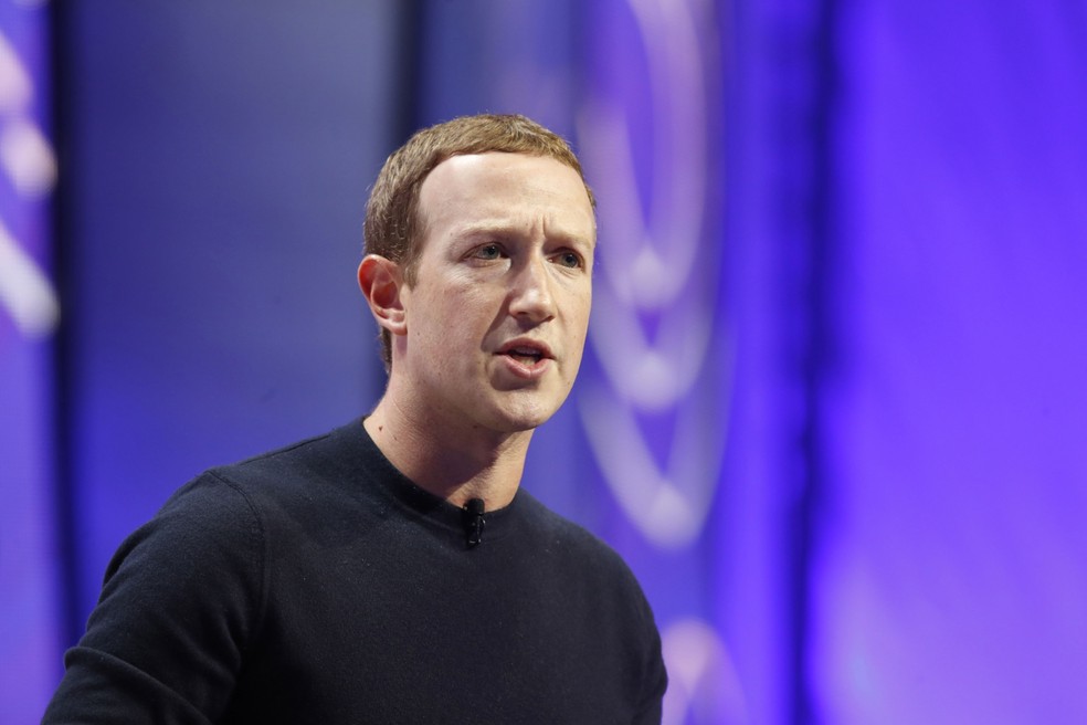 Mark Zuckerberg, CEO da Meta: ele assumiu a responsabilidade pela trajetória de queda da receita do grupo — Foto: Bloomberg