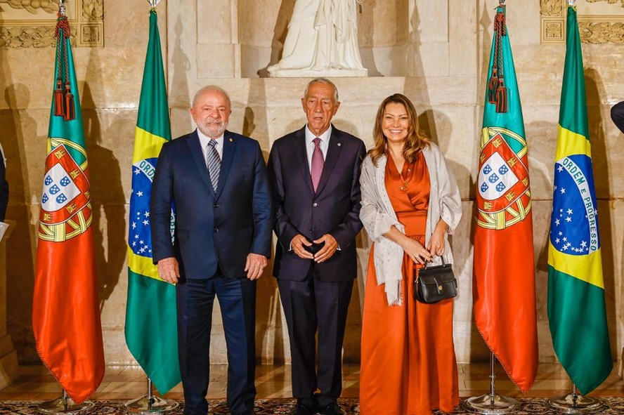 Lula e Janja no jantar com o presidente de Portugal, Marcelo Rebelo de Sousa, em Lisboa