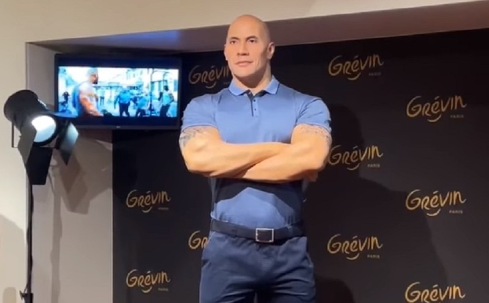 Estátua de cera de Dwayne Johnson no museu Grévin, em Paris — Foto: Reprodução