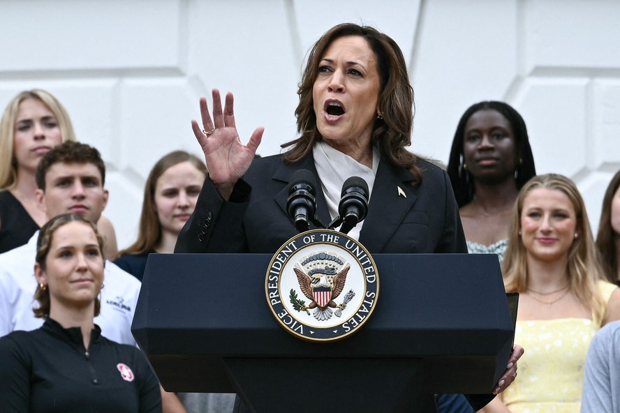 Kamala Harris em seu primeiro discurso após ser indicada por Biden como candidata à Presidência