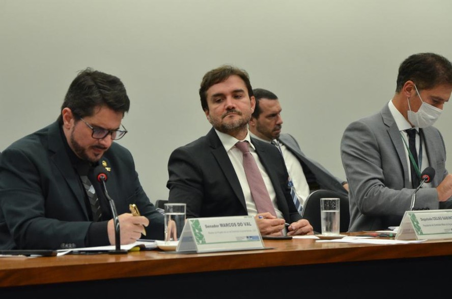Marcos do Val, relator da LDO, e Celso Sabino, presidente da CMO, em reunião de hoje