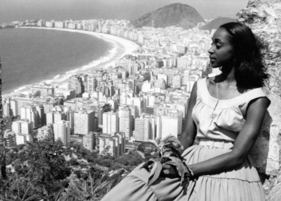 Léa Garcia em cena do filme "Orfeu Negro", de 1959 — Foto: Divulgação