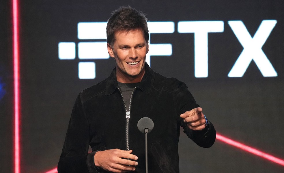 Tom Brady, ex-marido de Giselle Bündchen, promoveu investimentos na FTX, corretora de criptomoedas que entrou em colapso — Foto: Bloomberg