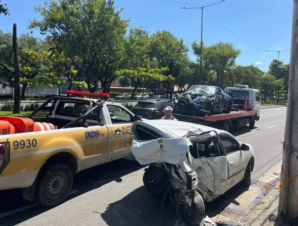 Porsche avaliado em R$ 1 milhão era dirigido pelo empresário Fernando Sastre de Andrade Filho, de 24 anos — Foto: Reprodução/TV Globo