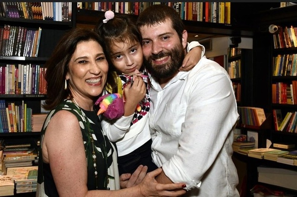 Beth Goulart, o filho, João Gabriel, e a neta, Maria Luiza (Foto: Reprodução) — Foto:         