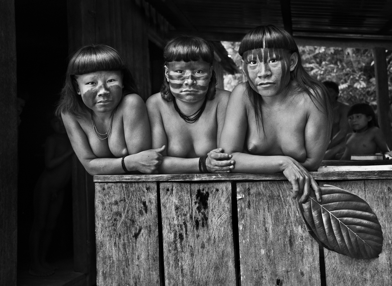 Indígenas Suruwahá: projeto  'Amazônia', de Sebastião Salgado — Foto: Sebastião Salgado