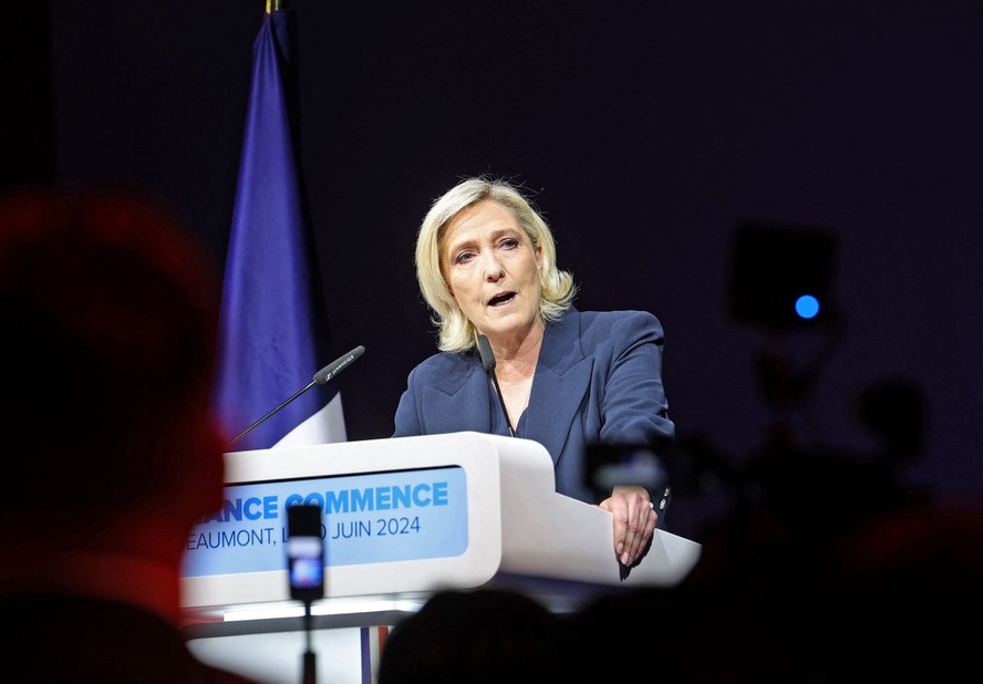 Marine Le Pen discursa após fim do primeiro turno das eleições legislativas na França