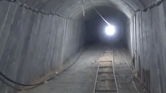 Entrada do maior túnel subterrâneo descoberto na Faixa de Gaza — Foto: @IDF