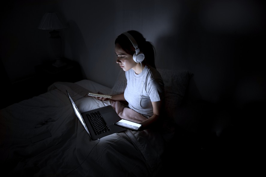 Estudo surpreende e mostra que ser noturno é ligado a uma melhor capacidade cognitiva.