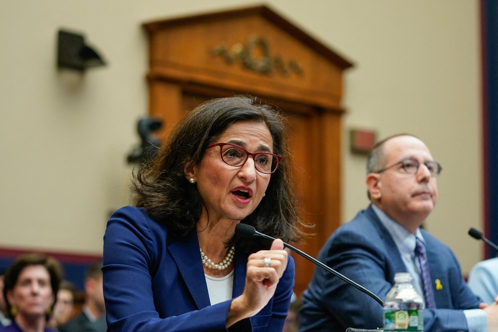 Reitora da Universidade Columbia, Nemat (Minouche) Shafik, durante sessão da Comissão de Educação da Câmara dos EUA — Foto: Drew ANGERER / AFP