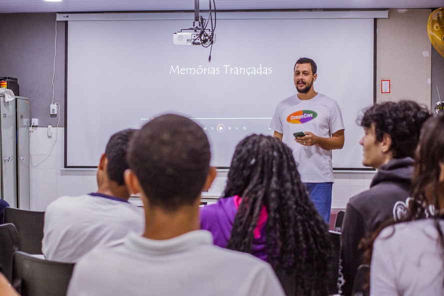 Diego Lima, fotógrafo e produtor cultural da comunidade do Dourado, em Cordovil