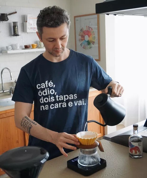Ano passado, após anunciar o fim do seu casamento com Sandy, Lucas Lima lançou uma marca de cafés com o seu nome — Foto: Reprodução/Instagram
