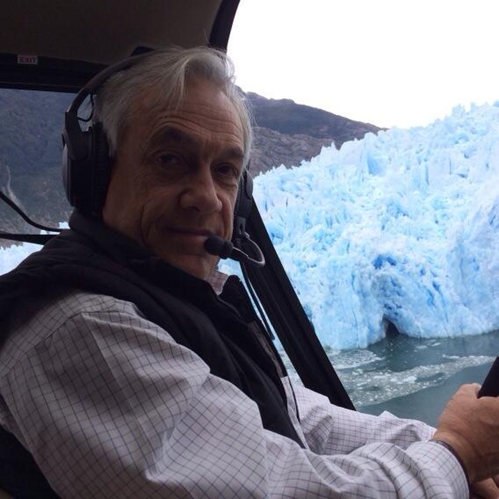 Sebastián Piñera: piloto há 20 anos, ex-presidente já teve problemas com aeronave e foi multado por pousos irregulares — Foto: Reprodução/X
