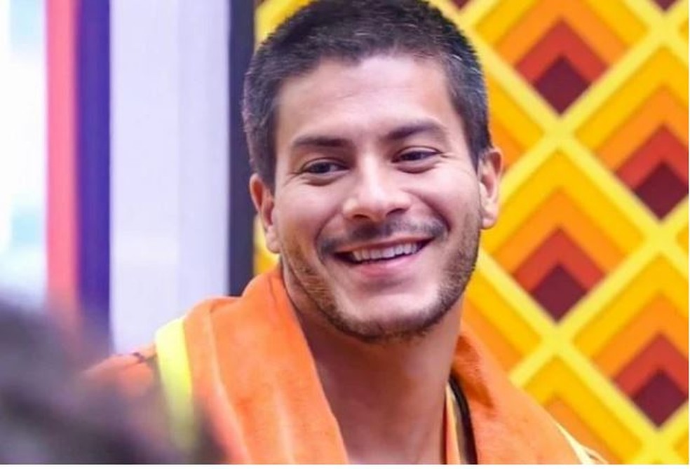 O ator Arthur Aguiar, participante do 'BBB 22' TV Globo — Foto:         