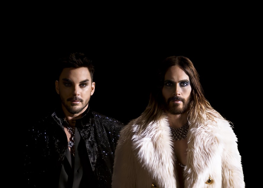 “Não seria uma banda se não fôssemos irmãos”, diz Jared Leto (à direita) sobre o grupo que divide com Shannon Leto