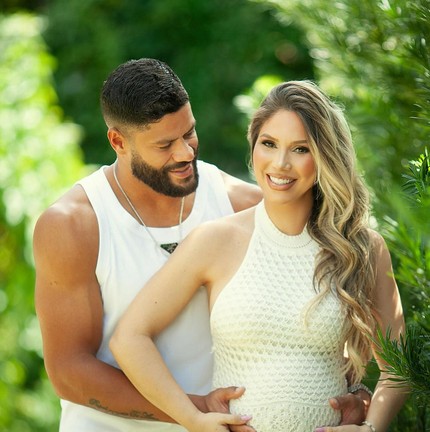 Camila Ângelo fez ensaio de gestante ao lado do marido, Hulk — Foto: Divulgação Davi Nascimento