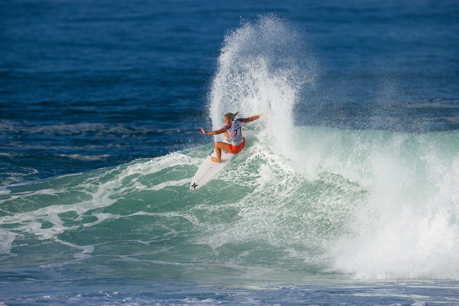 Gabriela Bryan, do Havaí — Foto: Daniel Smorigo/World Surf League