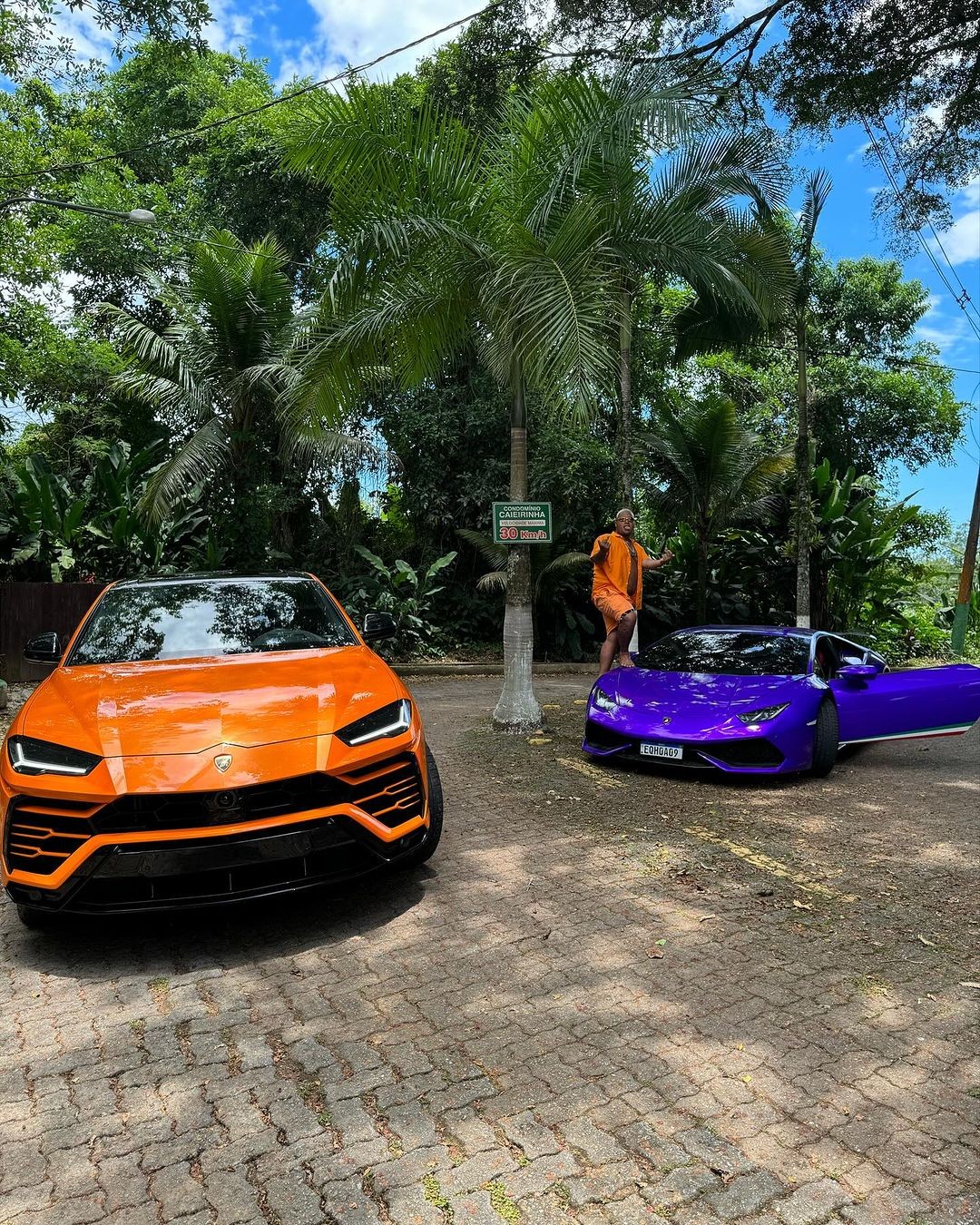 MC Ryan possui Ferrari e mais carros de luxo — Foto: Reprodução Instagram