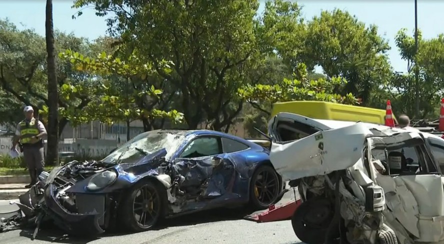 Acidente entre Porsche e Sandero provocou a morte de motorista de aplicativo em São Paulo