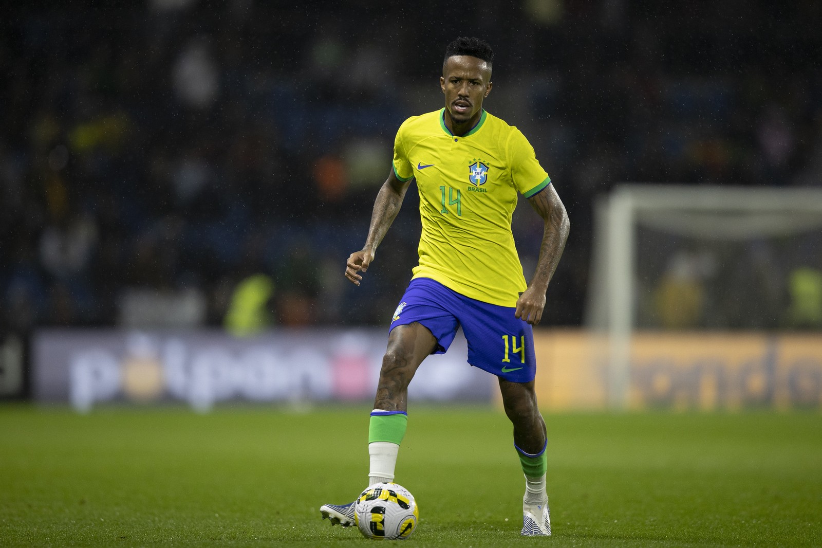 Éder Militão em ação pela Seleção — Foto: Lucas Figueiredo / CBF