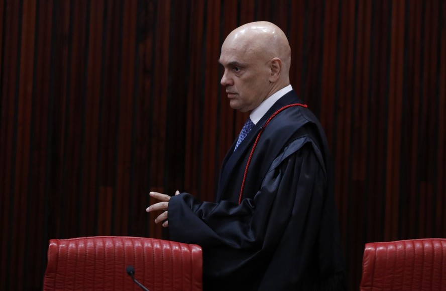 O presidente do TSE, Alexandre de Moraes, durante sessão