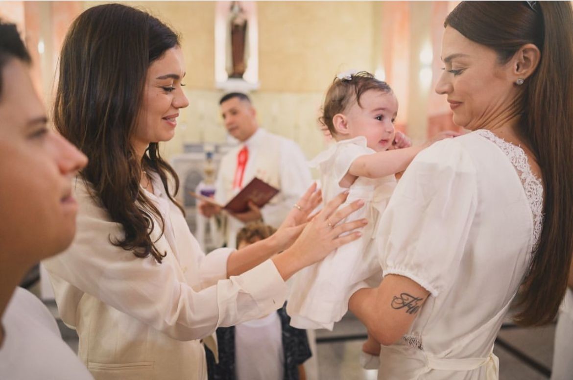 Sophie Charlotte no batizado de sua afilhada, Tereza — Foto: Reprodução/Instagram