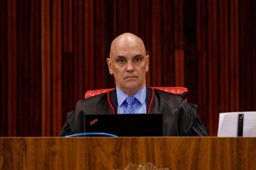 O presidente do TSE, Alexandre de Moraes, durante sessão