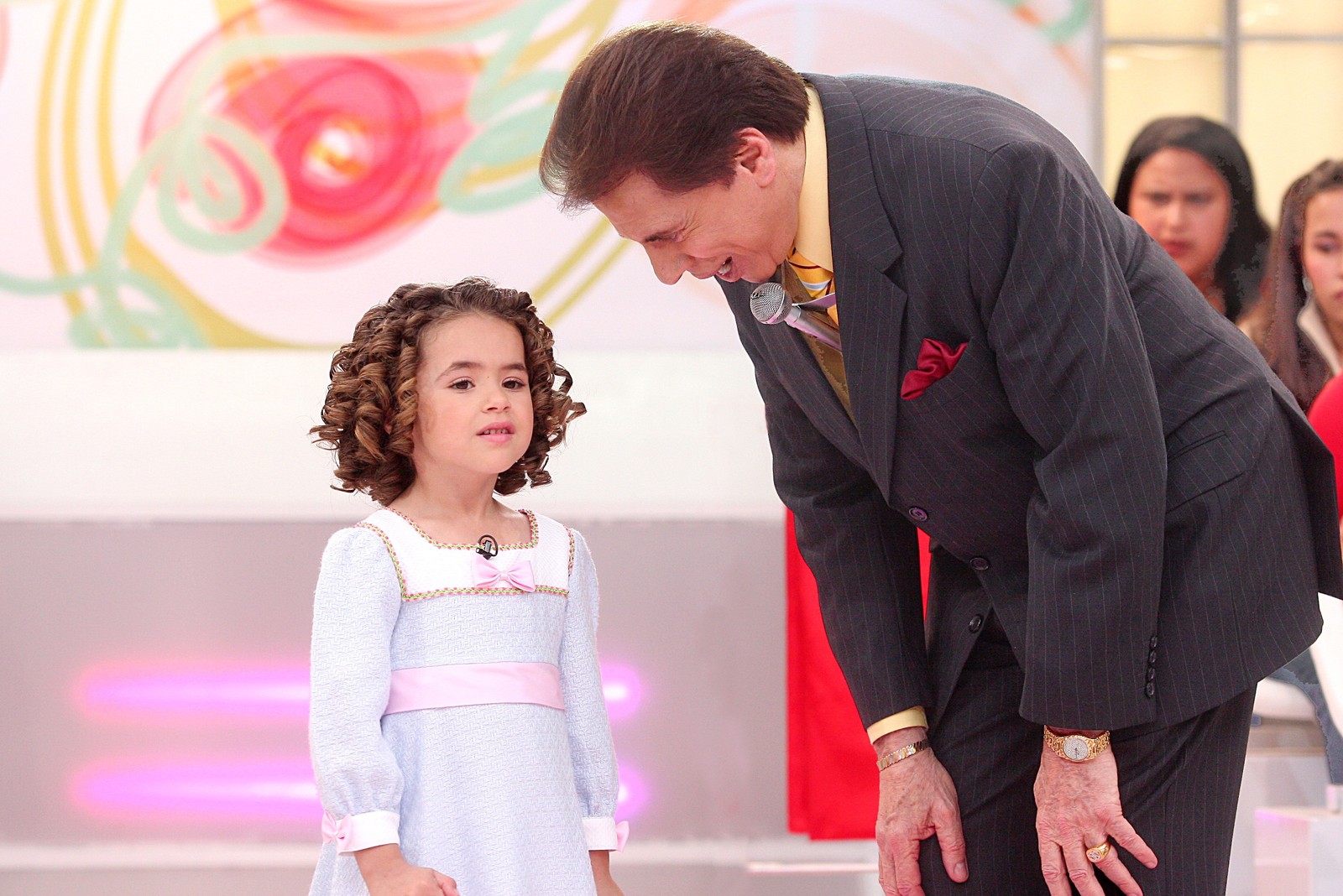 A apresentadora infantil Maísa Silva com Silvio Santos — Foto: Divulgação / SBT