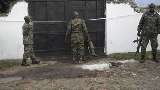 No balanço anterior, as autoridades reportavam 25 estudantes mortos — Foto: AFP