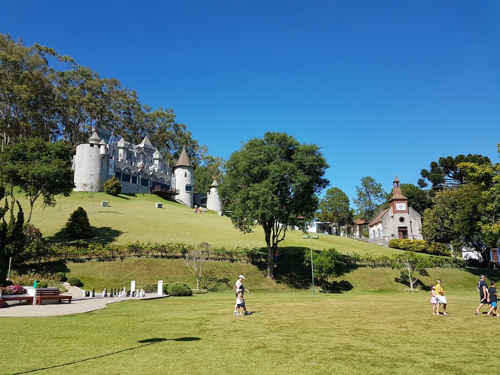 O Castelo Medieval, uma das atrações do hotel Village, do resort Le Canton, em Teresópolis — Foto: Eduardo Maia