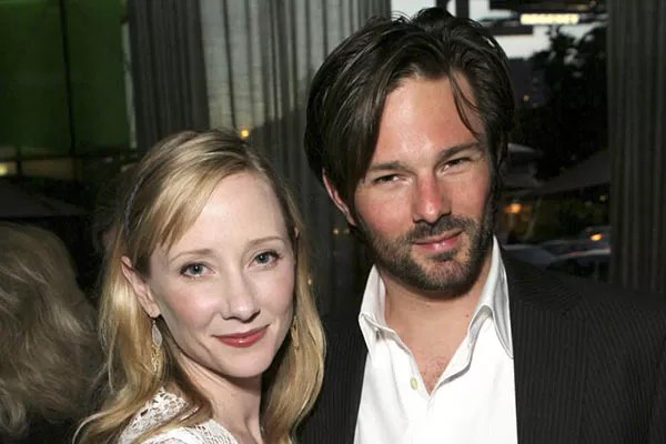 Anne Heche e Coley Laffoon se divorciaram em 2007 e  filho Homer também foi motivo de disputa — Foto: Reprodução Internet