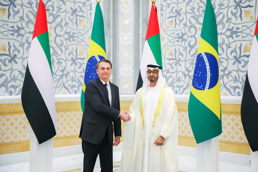 O ex-presidente da República, Jair Bolsonaro, foi recebido pelo Xeque Mohammed bin Zayed al-Nahyan em Abu Dhabi, em 2019.