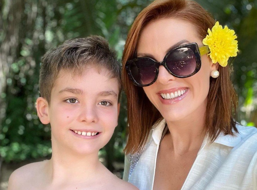 Ana Hickmann e o filho, Alexandre, de 10 anos