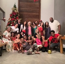 Rodriguinho com a família, celebrando o Natal — Foto: Instagram