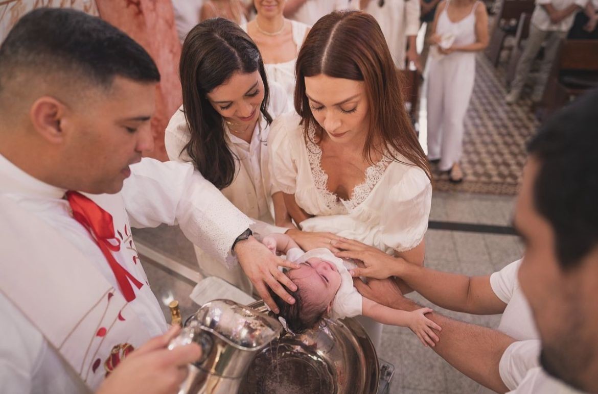 Sophie Charlotte no batizado de sua afilhada, Tereza — Foto: Reprodução/Instagram