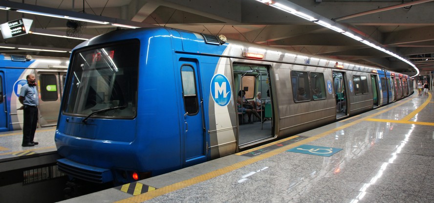 No Dia Mundial sem Carro, MetrôRio distribui bilhetes gratuitos para incentivar uso do transporte coletivo